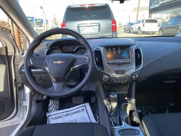 2018 Chevrolet Cruze - - by dealer - vehicle for sale in Freeport, NY – photo 12