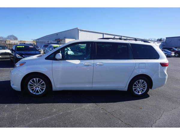 2015 Toyota Sienna 5dr 7-Pass Van XLE AAS FWD - - by for sale in Knoxville, TN – photo 5