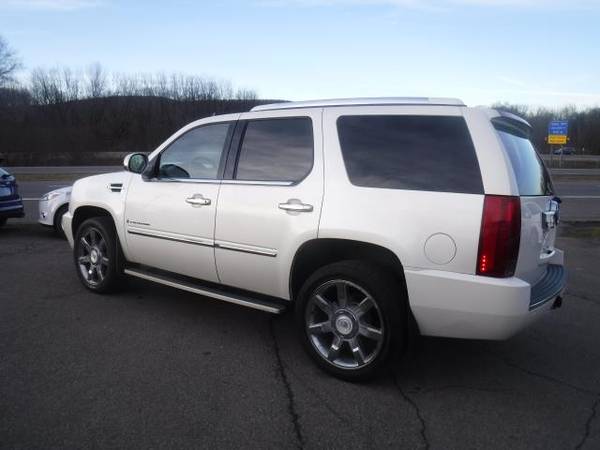 2007 Cadillac Escalade AWD 4dr - cars & trucks - by dealer - vehicle... for sale in Vestal, NY – photo 3