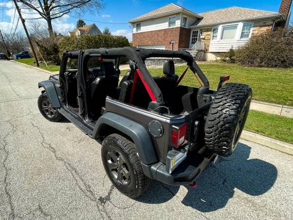 2018 Jeep Wrangler JK Unlimited Rubicon 4x4 SUV - - by for sale in Westbury , NY – photo 12