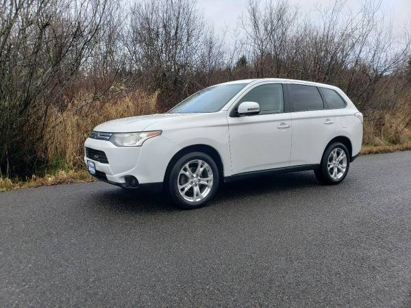 2014 Mitsubishi Outlander SE 4dr SUV - - by dealer for sale in Olympia, WA – photo 2