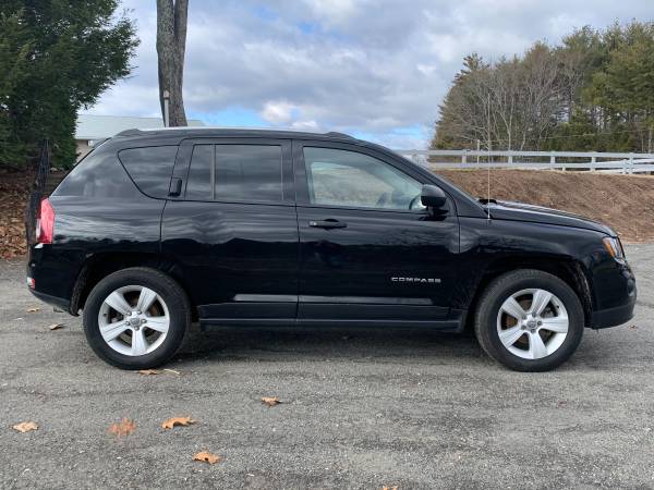 2017 Jeep Compass 4x4 Runs Looks Great! priced to sell! - cars & for sale in Salisbury, MA – photo 4