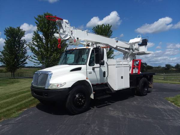 84k Miles 45' International 4300 Digger Derrick Diesel Terex Telelect for sale in Hampshire, NY – photo 23