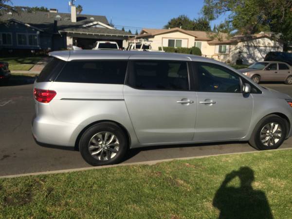 2020 Kia Sedona LX Silver - cars & trucks - by dealer - vehicle... for sale in North Hills, CA – photo 6
