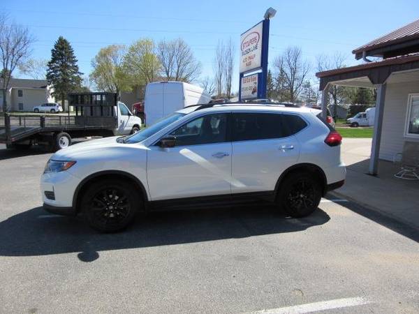 2017 Nissan Rogue SV Midnight Edition Edition - - by for sale in Madison Lake, MN – photo 8