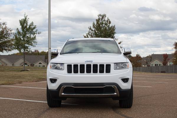 2015 Jeep Grand Cherokee Low Miles - cars & trucks - by owner -... for sale in Southaven, TN – photo 2