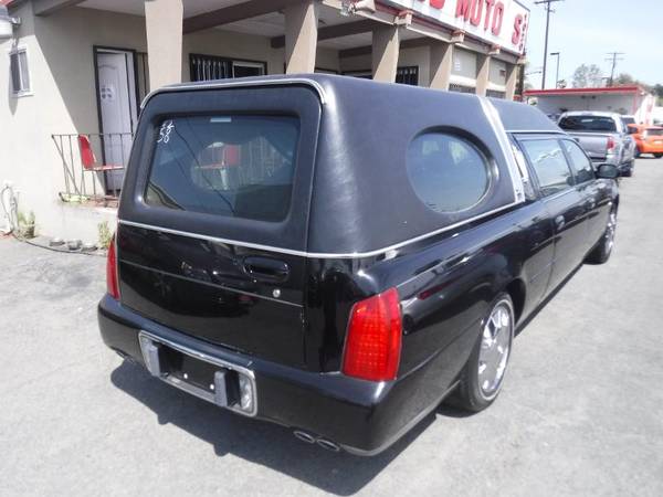 2005 Cadillac Funeral Hearse OVAL Window for sale in Daly City, CA – photo 4