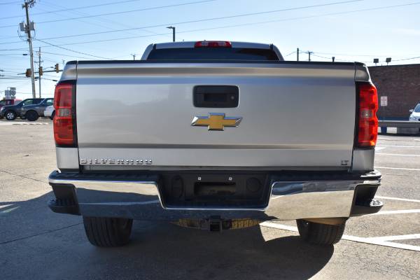 2014 Chevy Silverado **Clean Truck** - cars & trucks - by dealer -... for sale in Harrisonburg, VA – photo 3