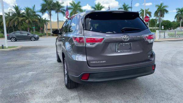 2014 Toyota Highlander LE V6 Low Down Payment Drive Today for sale in Fort Lauderdale, FL – photo 7
