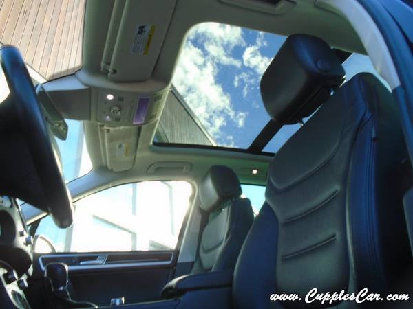2015 VW Touareg Lux 4Motion SUV Black Nav, Leather, Moonroof $25995 for sale in Belmont, MA – photo 20