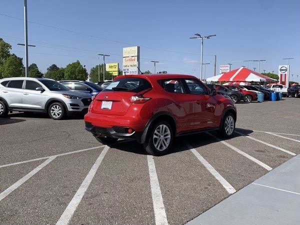 2017 Nissan JUKE suv Red Alert - - by dealer - vehicle for sale in Albuquerque, NM – photo 4