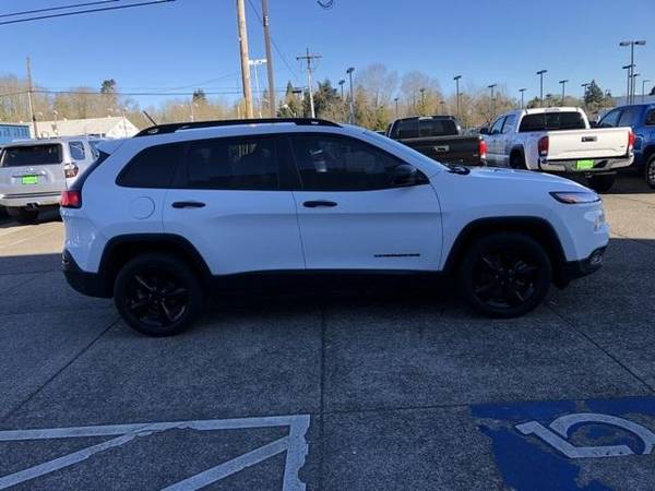 2017 Jeep Cherokee Sport CALL/TEXT - cars & trucks - by dealer -... for sale in Gladstone, OR – photo 6
