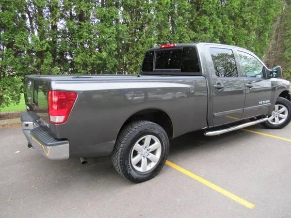 2008 Nissan Titan PRO 4X FFV 4x4 Crew Cab Long Bed 4dr (2008.5) for sale in Bloomington, IL – photo 5