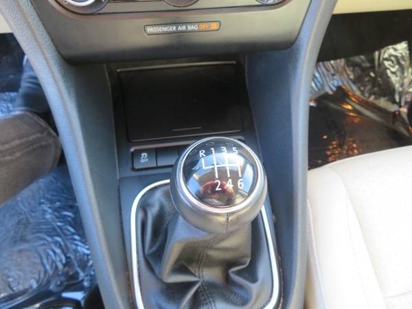 2011 VW Jetta TDI, Diesel, 6 Speed... 51,000 Miles...$9,500 **Call... for sale in Waterloo, IA – photo 10