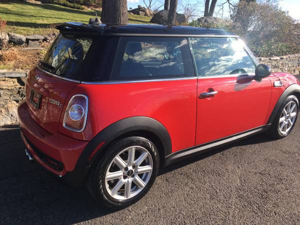 2013 MINI COOPER S RED! AUTOMATIC! - - by dealer for sale in Stamford, NY – photo 2