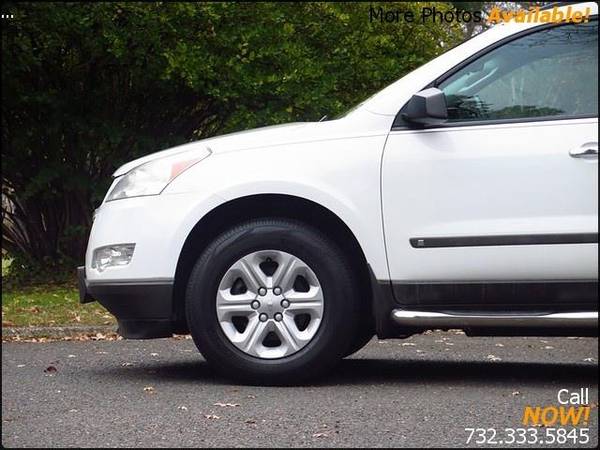 2009 *CHEVROLET* *TRAVERSE* *LS* *SUV* *8-PASSENGER* for sale in East Brunswick, PA – photo 9