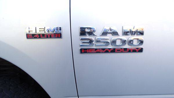 2015 RAM 3500 CREW CAB 1 TON 3500 HEMI 4X4 - Best Deal on 4 Wheels!! for sale in Hooksett, NH – photo 13