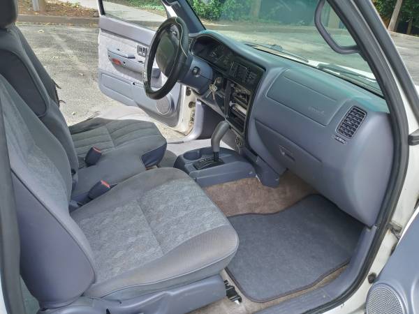 2000 Toyota Tacoma prerunner 4 CYLINDER auto - - by for sale in Lawrenceville, GA – photo 12
