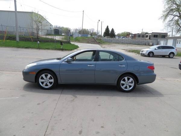 2005 Lexus ES 330 4dr Sdn 150, 000 miles 5, 500 - - by for sale in Waterloo, IA – photo 3