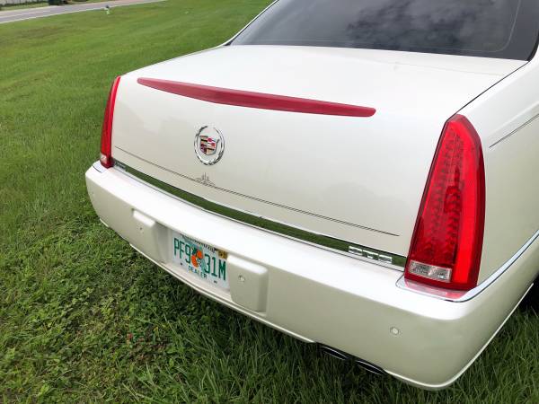 2011 Cadillac DTS Premium Collection for sale in Sarasota, FL – photo 12