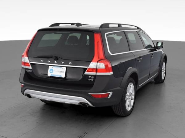 2016 Volvo XC70 T5 Platinum Wagon 4D wagon Black - FINANCE ONLINE -... for sale in South Bend, IN – photo 10