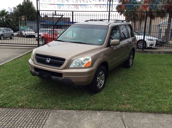 THIRD ROW SEATING!!! 2004 Honda Pilot EXL ***FREE WARRANTY *** -... for sale in Metairie, LA – photo 3