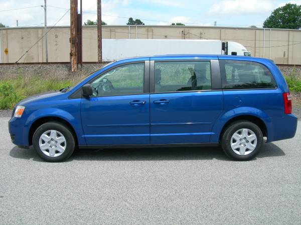 2010 Grand Caravan SE - - by dealer - vehicle for sale in Columbia, MD – photo 4