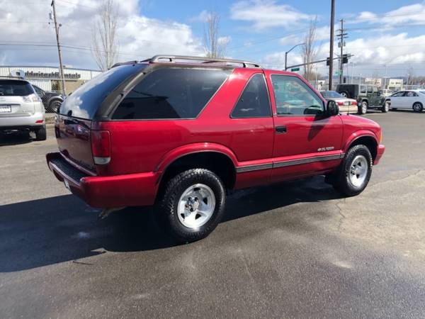 1996 Chevrolet Blazer S-10 2Dr 2WD 4 3 Auto 114K Leather loaded for sale in Longview, OR – photo 2