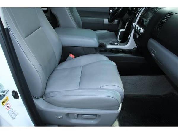 2008 Toyota Sequoia SUV Limited - Toyota White - - by for sale in Green Bay, WI – photo 16