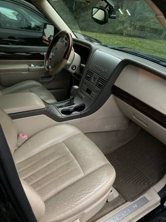 2004 Lincoln Aviator AWD Luxury - Low Miles! for sale in New Bedford, MA – photo 10