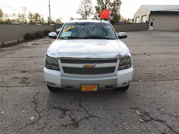 2007 Chevrolet Suburban - cars & trucks - by dealer - vehicle... for sale in Oconto, WI – photo 6