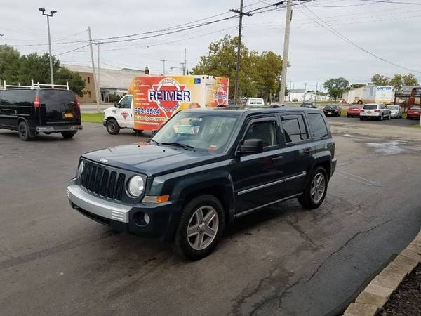 2008 Jeep Patriot Limited 4x4 4dr SUV w/CJ1 Side Airbag Package for sale in North Tonawanda, NY – photo 3