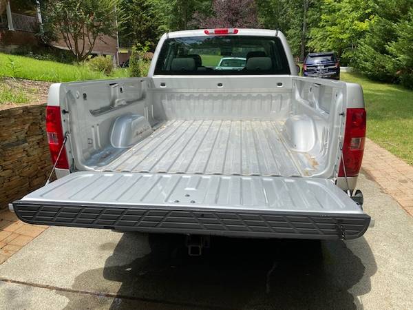 2011 Chevrolet 1500, Ext Cab,4WD, 32,000 miles - cars & trucks - by... for sale in Morrisville, VA – photo 7