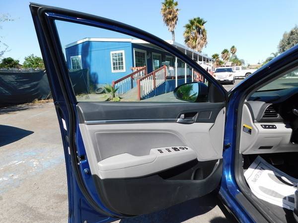 2019 Hyundai Elantra Limited for sale in Santa Ana, CA – photo 14