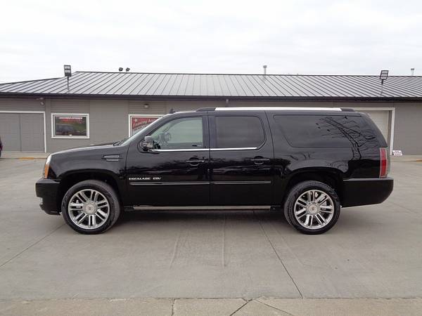 2014 Cadillac Escalade ESV 4d SUV AWD Premium - - by for sale in Marion, IA – photo 4