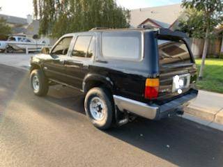 1995 Toyota 4Runner 4 x 4 SR5 automatic runs and drives excellent for sale in Modesto, CA – photo 2