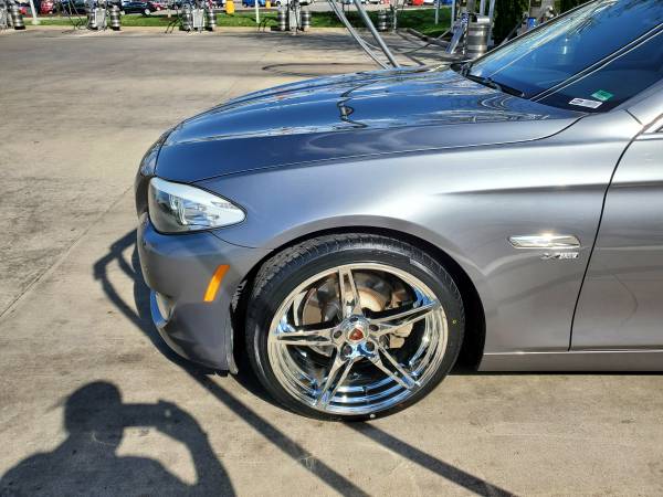 2012 BMW 528i xdrive clean and strong for sale in Indianapolis, IN – photo 13