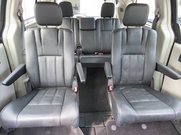 2013 Chrysler Town & Country Touring Minivan !Loaded!1 Owner! for sale in Brooklyn, NY – photo 23