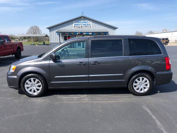 2016 Chrysler Town Country 4dr Wgn Touring - - by for sale in Other, KY – photo 6