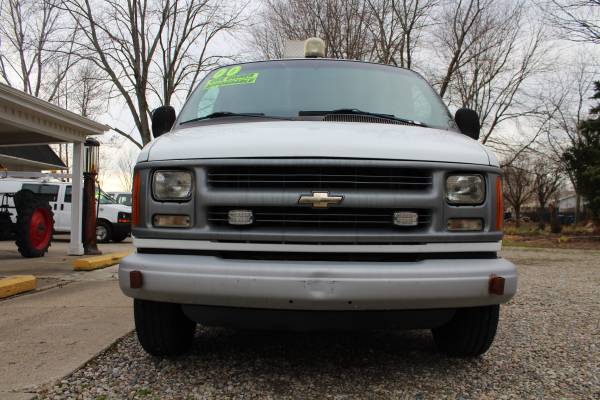2000 CHEVY EXPRESS 3500 CARGO*1-OWNER*LOW MILES*SHELVING*LADDER... for sale in Flint, MI – photo 8