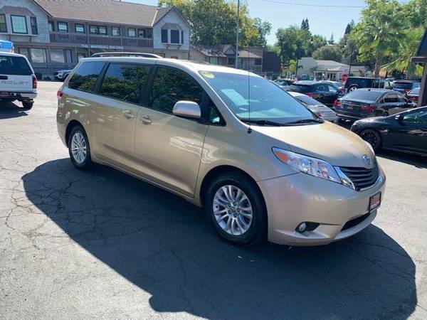 2012 Toyota Sienna XLE 8-Passenger*Back Up Camera*DVD Player*Financing for sale in Fair Oaks, CA – photo 5