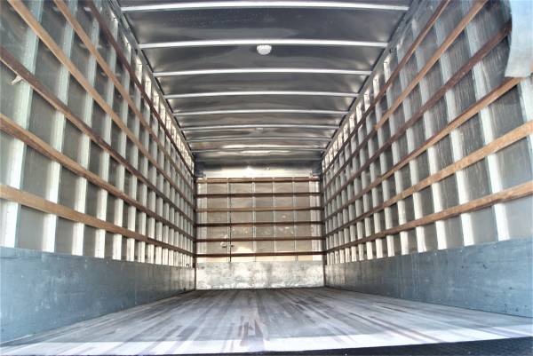 2013 Hino 268 24’ Box Truck 102 X 97 Cargo Truck Liftgate Refurbished for sale in Emerald Isle, FL – photo 9