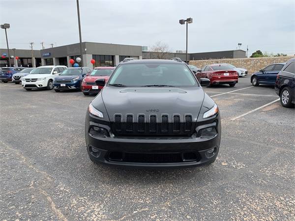 2018 Jeep Cherokee Latitude suv - - by dealer for sale in El Paso, TX – photo 2