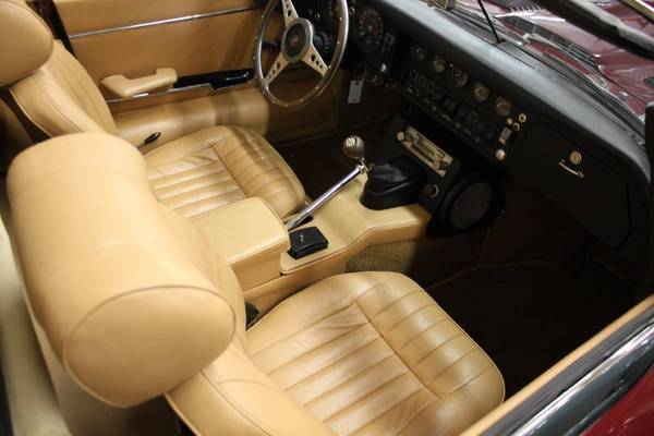 Lot 133 - 1970 Jaguar XKE Roadster Series 2 Lucky Collector Car for sale in NEW YORK, NY – photo 17
