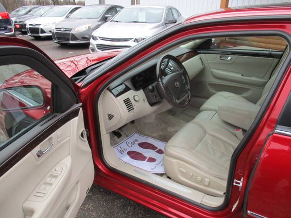 PREMIUM LUXURY! HEATED SEATS & STEERING WHEEL! 2009 CADILLAC DTS -... for sale in Foley, MN – photo 11
