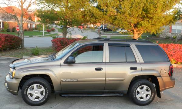 NICE TRAILBLAZER! ONLY 95-K! EXCELLENT CONDITION! 4WD! - cars &... for sale in Lawrenceburg, KY – photo 3
