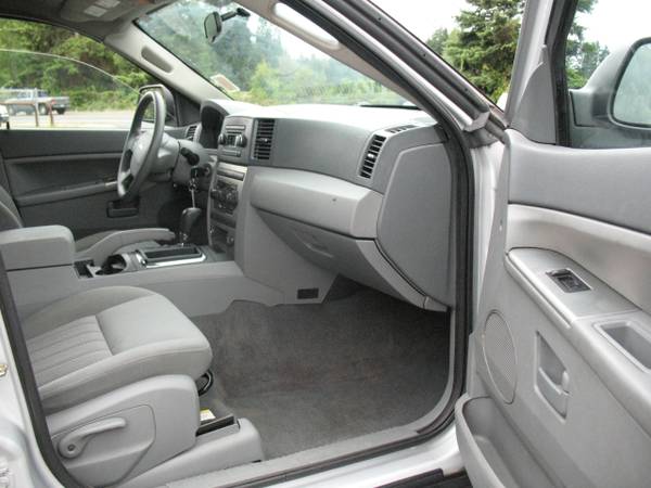 2005 Jeep Grand Cherokee 4dr Laredo 4WD - - by dealer for sale in Roy, WA – photo 15