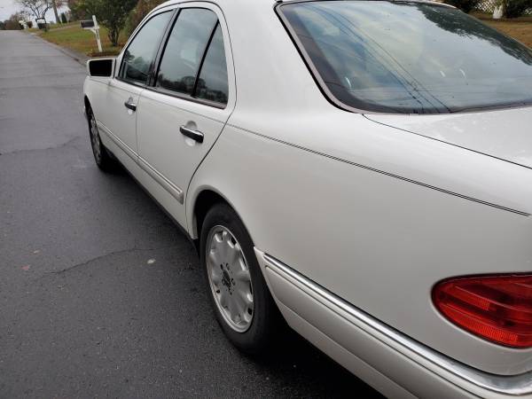 1997 mercedes-benz w210 E300 Diesel - cars & trucks - by owner -... for sale in Lawrenceville, GA – photo 4