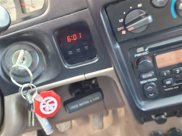 2002 TOYOTA TACOMA SR5 XTRACAB 4X4 2.7L 4CYL 5 SPEED MANUAL - cars &... for sale in Lakewood, NJ – photo 19