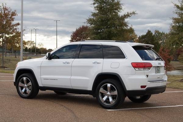 2015 Jeep Grand Cherokee Low Miles - cars & trucks - by owner -... for sale in Southaven, TN – photo 3
